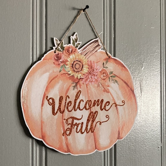 NWT- Beautiful Watercolor Glittered WELCOME FALL Floral Pumpkin Decor Sign 🌻 - Picture 3 of 12